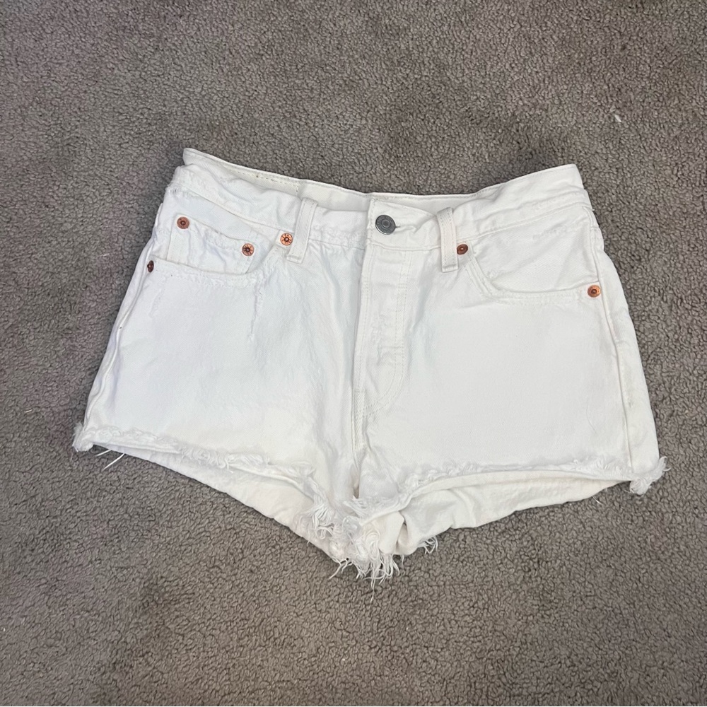 LEVI WHITE SHORTS